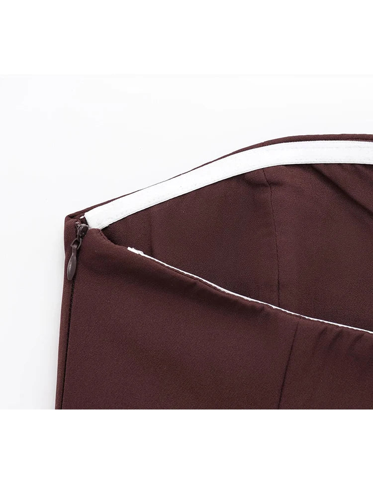 Jednofarebný top bez ramienok – elegantný letný basic