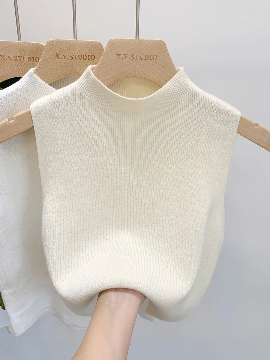Letný pletený top bez rukávov – jednoduchý a elegantný kúsok