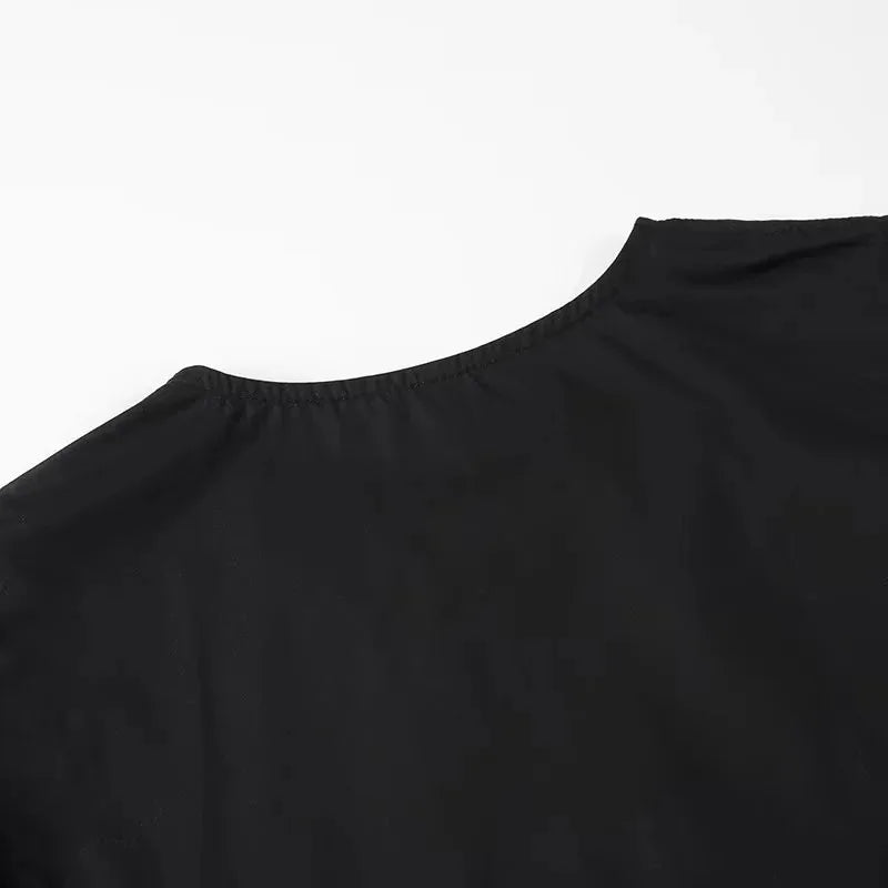 Leopardí crop top s volánmi a balónovými rukávmi – divoký letný štýl