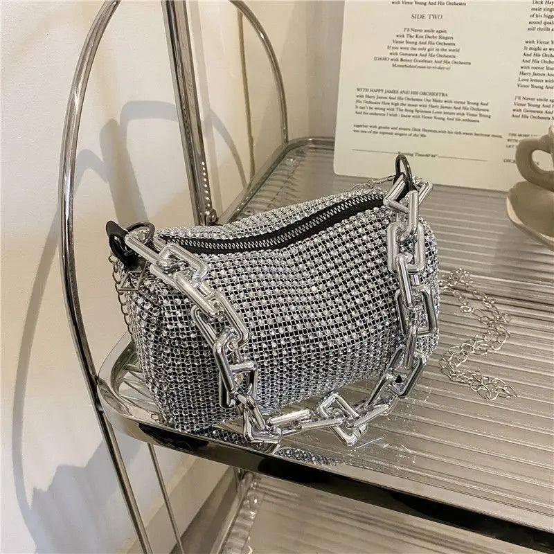 Mini trblietavá kabelka s kamienkami – reťazová párty kabelka