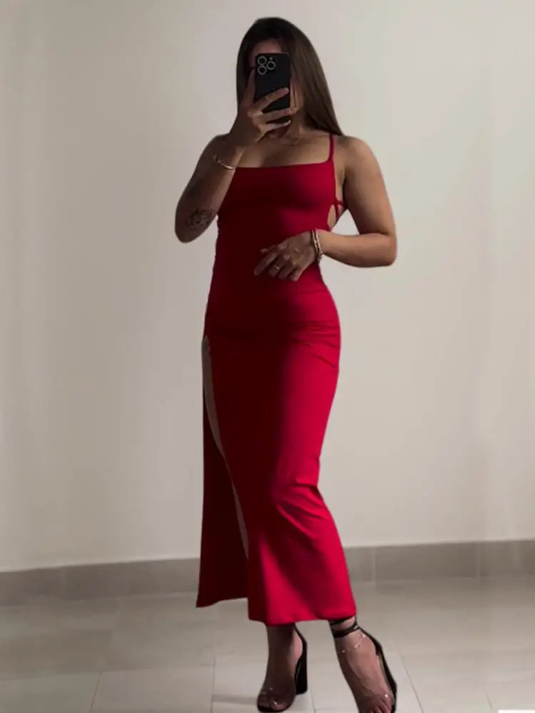 Krátke sexi šaty s halter výstrihom – letný štýl Spice Girl