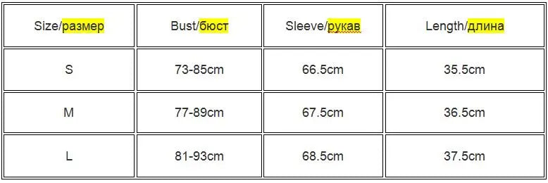 Čierny priliehavý top s odhaleným chrbtom a šnurovaním – sexi a elegantný štýl