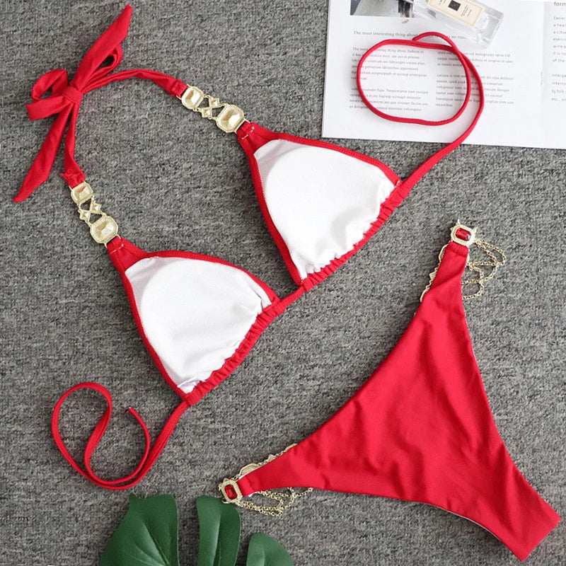 Luxusné bikiny s kovovými detailmi a kamienkami – dvojdielne plavky