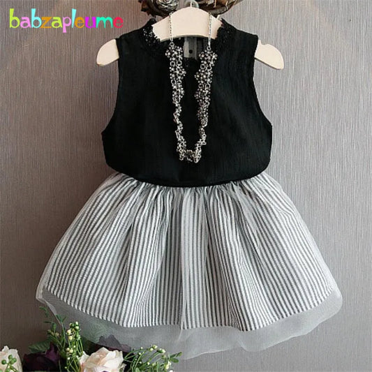 Letný outfit pre malé dievčatá – top bez rukávov a sukňa