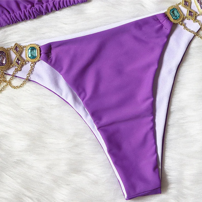Luxusné bikiny s kovovými detailmi a kamienkami – dvojdielne plavky