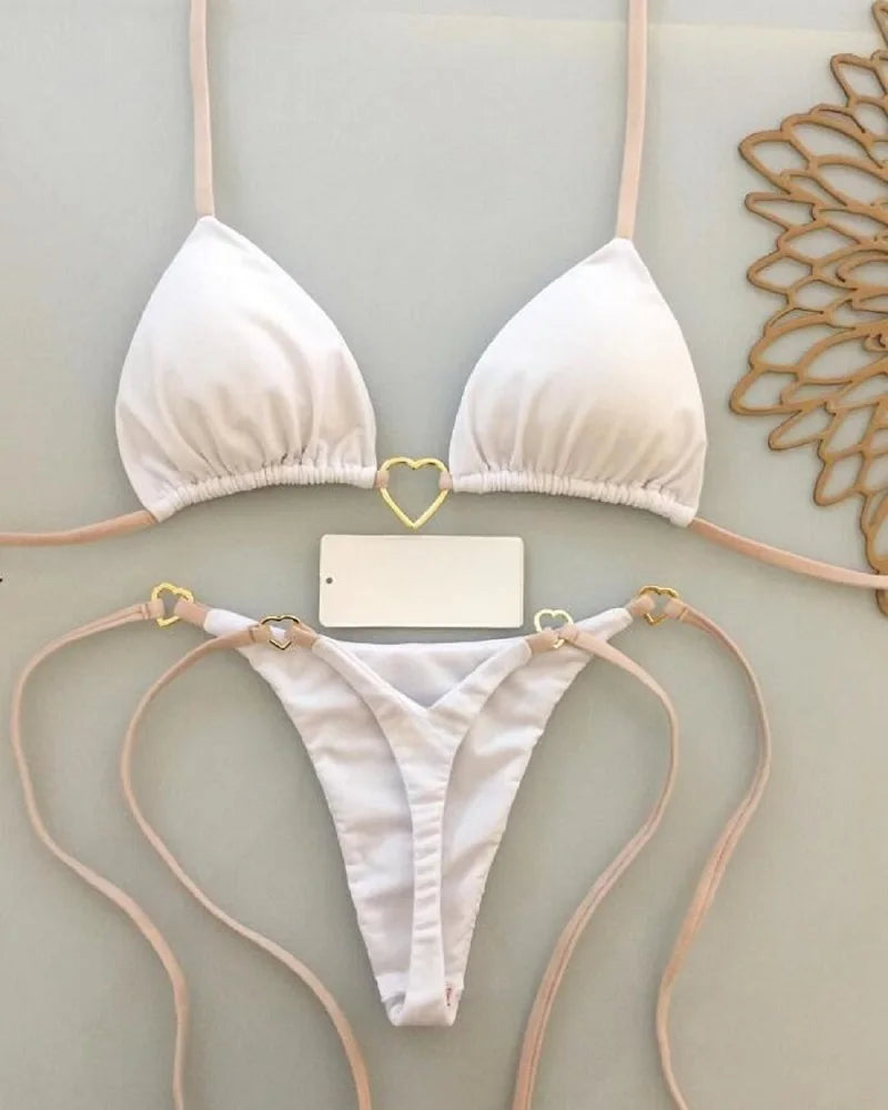 Dvojdielne trojuholníkové bikiny s tangovým spodkom – sexi letný štýl