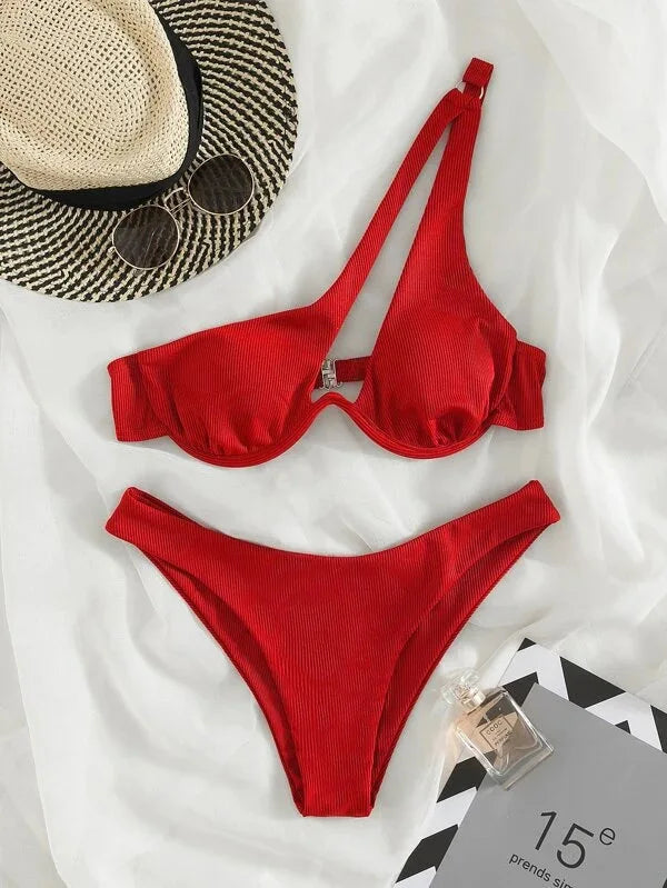 Luxusné asymetrické bikiny s push-up a výrezmi – brazílsky strih