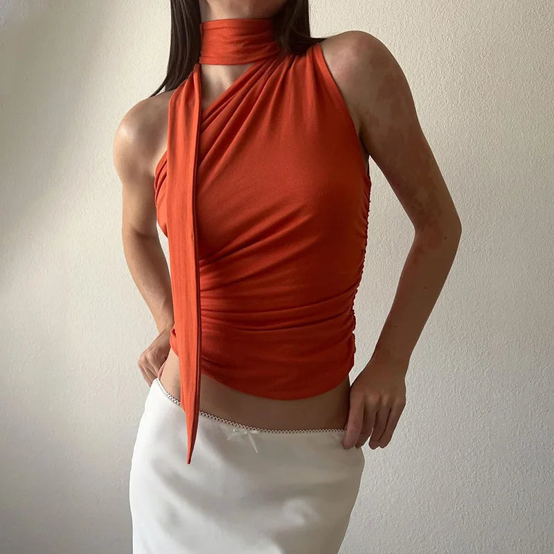 Sexi top bez chrbta a ramien – letný Y2K crop štýl