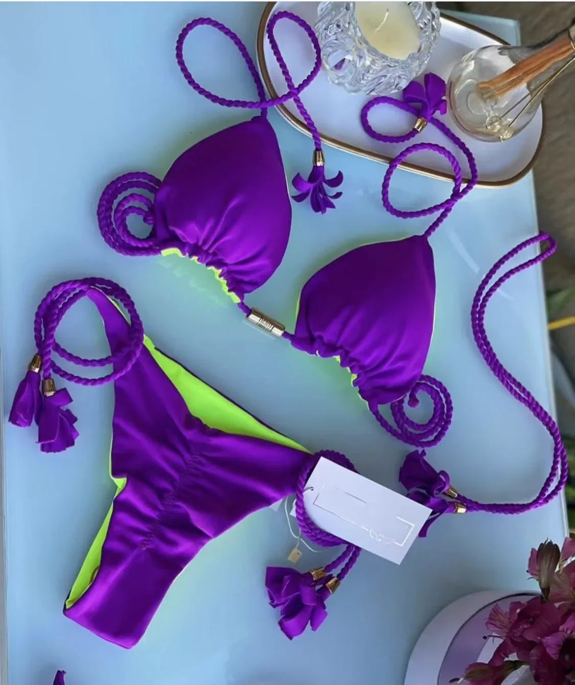 Trojuholníkové bikiny so šnúrkami – farebné