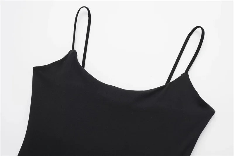 Priliehavé dámske body bez rukávov – odhalený chrbát, letný štýl