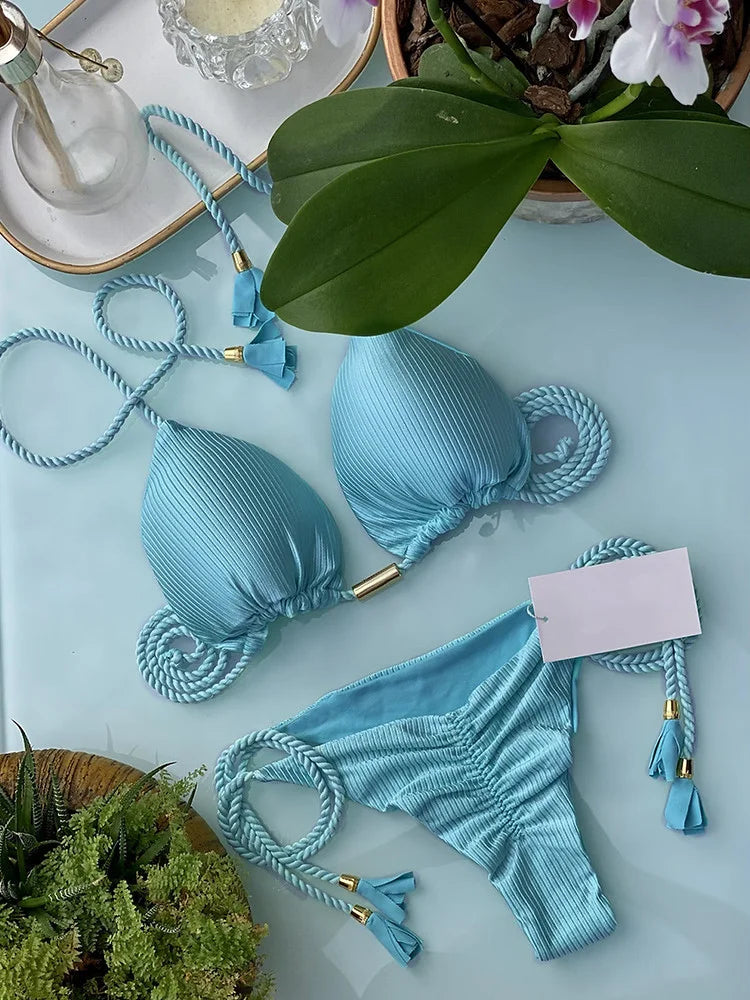Trojuholníkové bikiny so šnúrkami – farebné