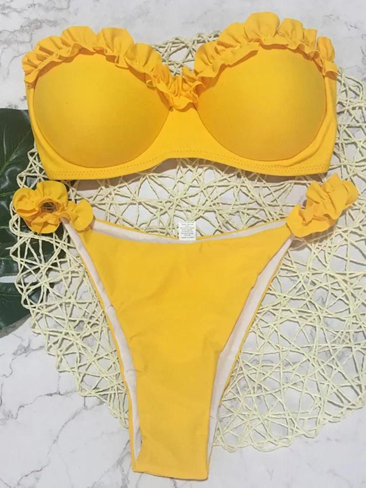 Dvojdielne bikiny s volánovým bandeau topom – ženský a sexi push-up strih