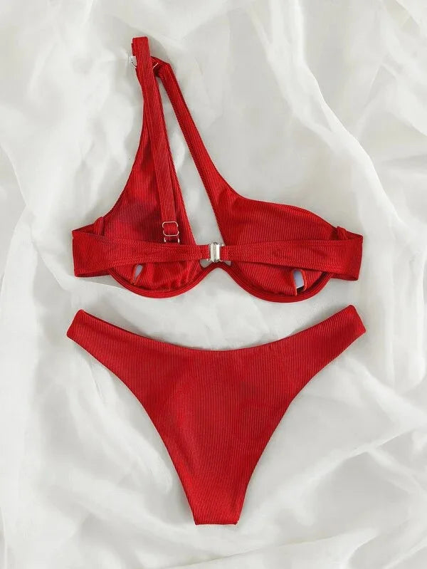 Luxusné asymetrické bikiny s push-up a výrezmi – brazílsky strih