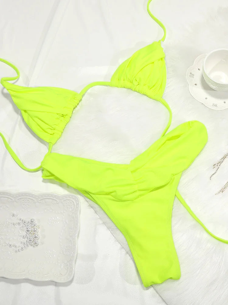 Dámske mikro bikiny s volánmi – trojuholníkový strih s brazílskymi nohavičkami