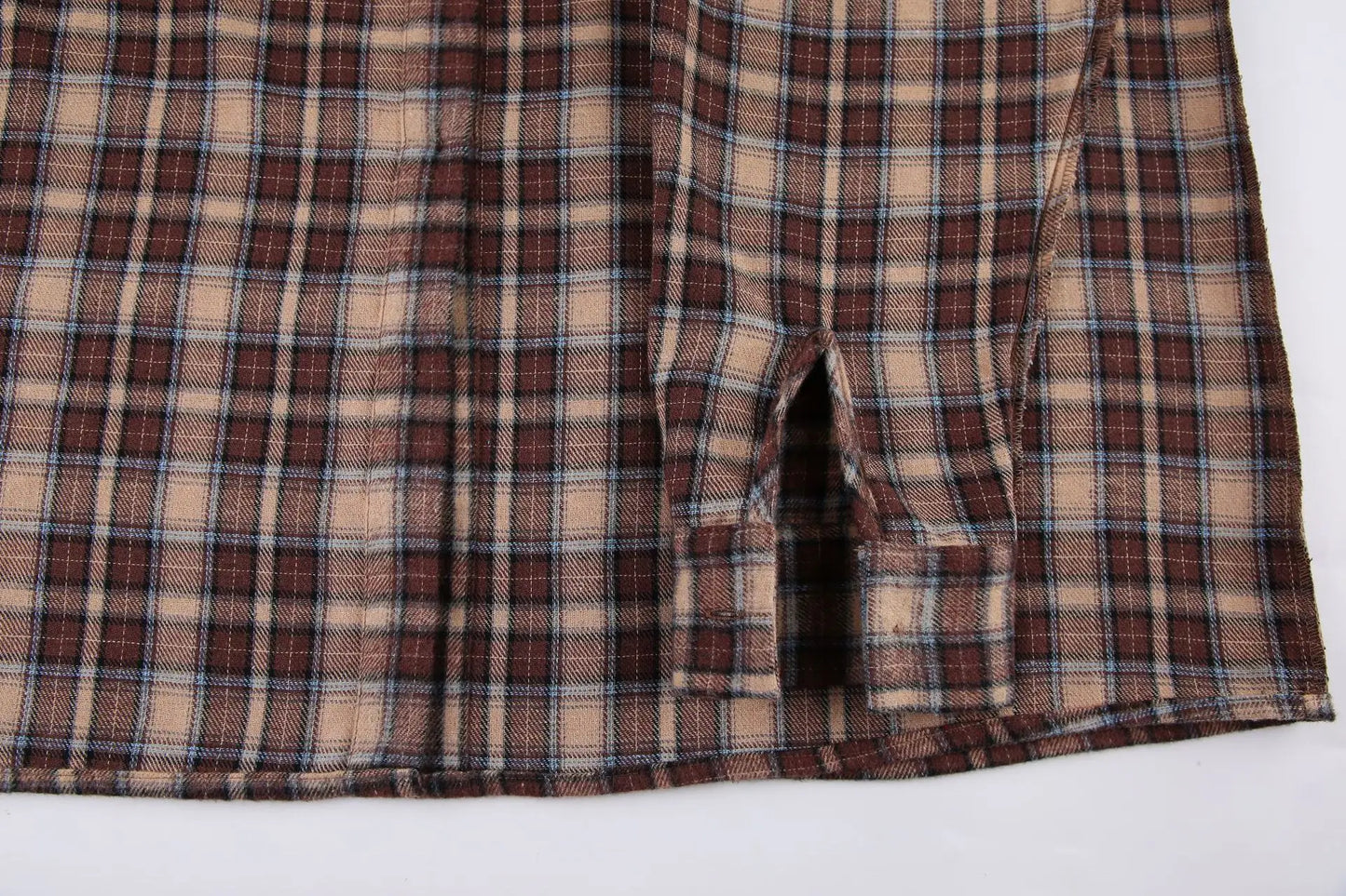 Voľná dámska kockovaná košeľa – vintage štýl na jar a jeseň