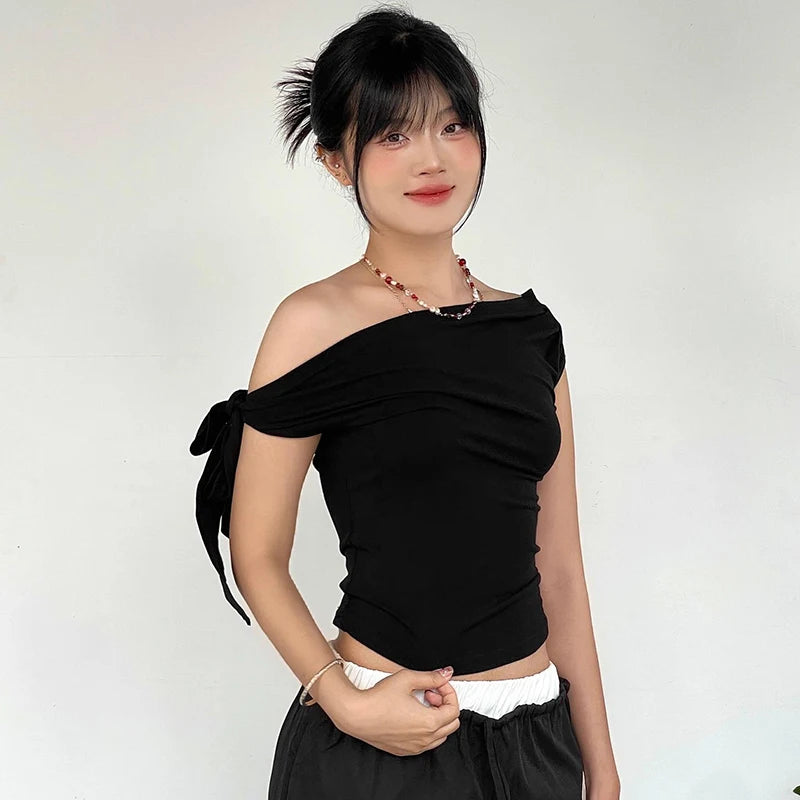 Dámsky asymetrický crop top